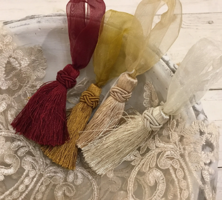 Fiocco nappa per chiavi "Lucy"