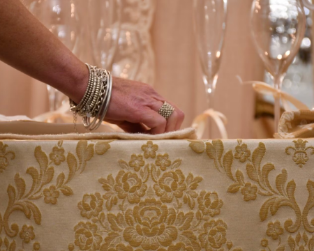 Collezione “Royal Style Oro”, Tovaglia damasco lusso, Medaglione