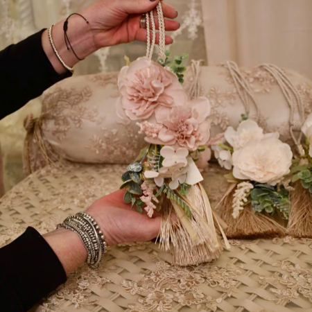 Fermatende con fiori .Un sogno di Eleganza e Raffinatezza