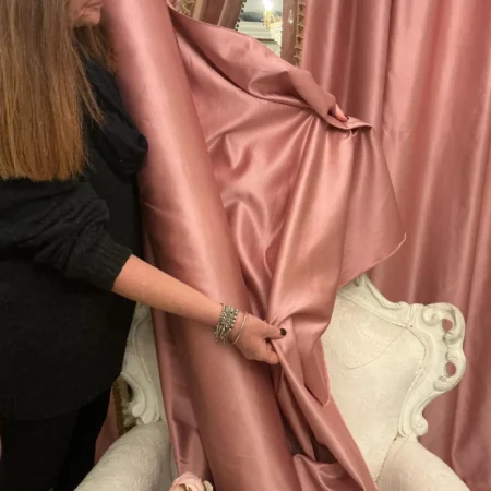 Rasatello di cotone e seta rosa antico -L’eleganza senza tempo per ogni creazione